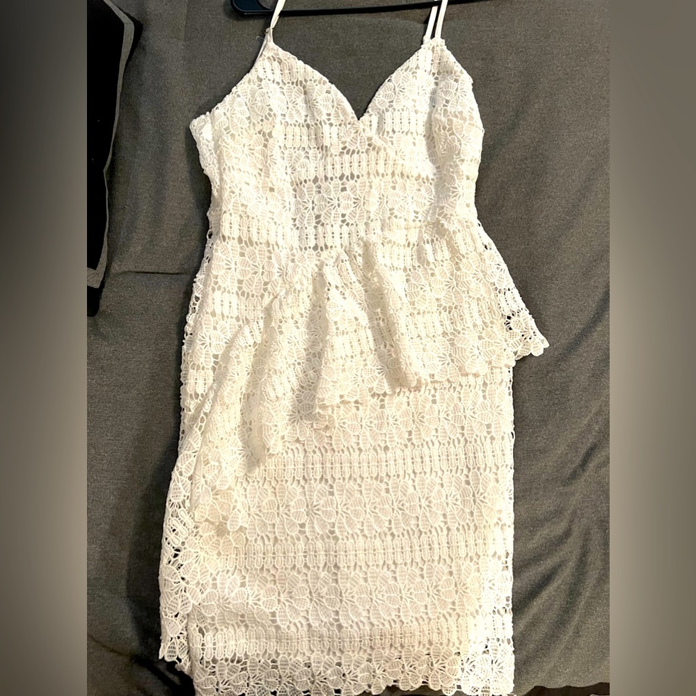 Womens white dress. Size S